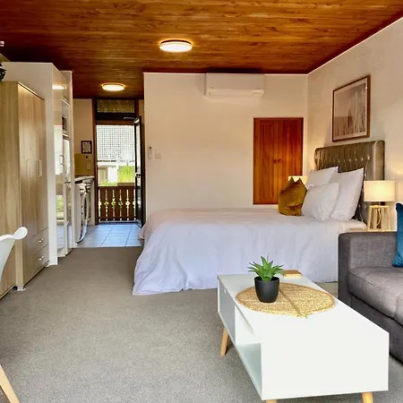The Swiss Chalet Holiday Apartment 4, Bay Of Islands Paihia Exterior photo